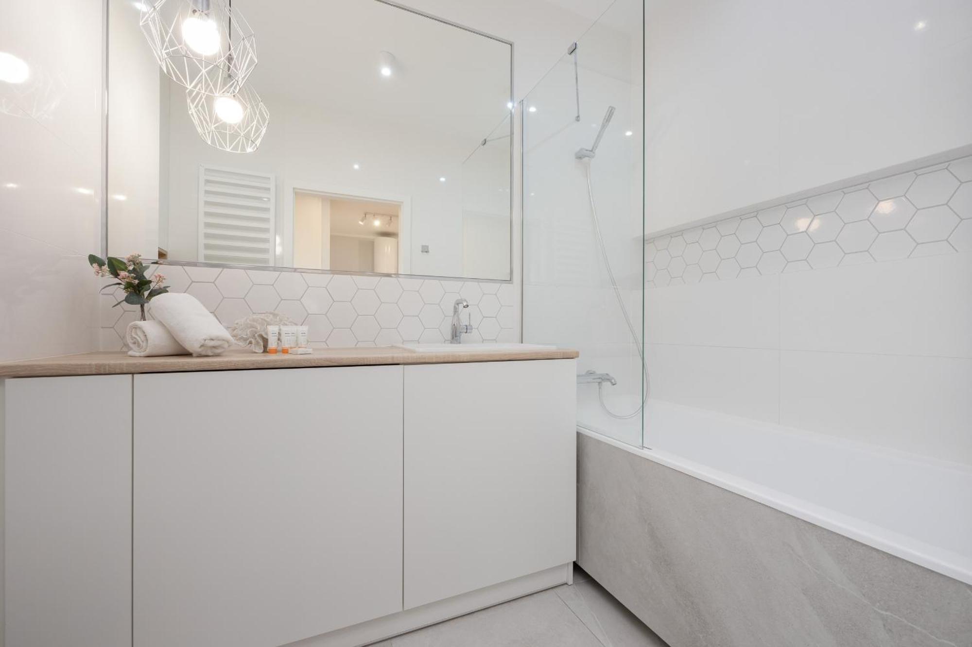 Zajezdnia Wrzeszcz Modern & Stylish Apartment Gym Gdansk By Noclegi Renters Eksteriør billede